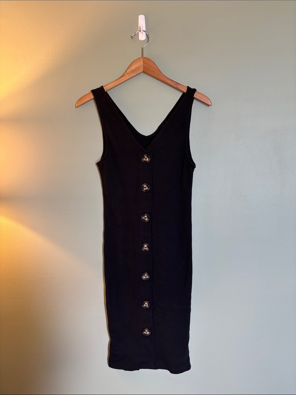 Derek Heart Black Sleeveless Button-Front Midi Dress